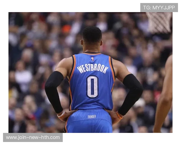 NBA威少对抗训练火力依旧,重燃赛场激情再攀高峰 NBA威少对抗训练火力依旧,重燃赛场激情再攀高峰