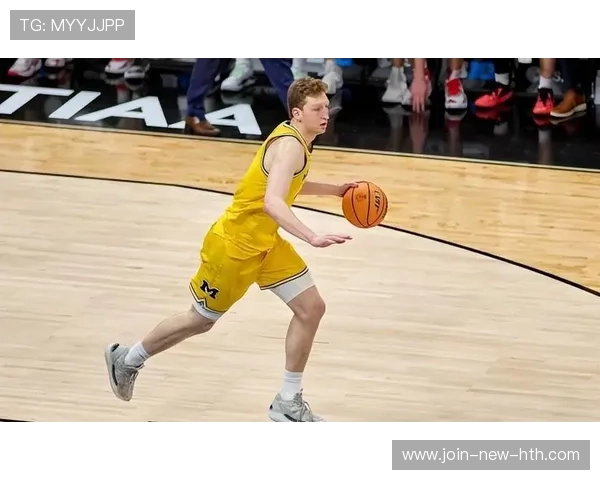 NBA锋线背身单挑训练强化:全面提升球员内线对抗与得分能力 NBA锋线背身单挑训练强化:全面提升球员内线对抗与得分能力