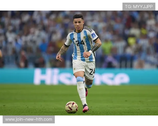 阿根廷双星火拼!劳塔罗硬撼阿尔瓦雷斯引爆大都会球场 阿根廷双星火拼!劳塔罗硬撼阿尔瓦雷斯引爆大都会球场