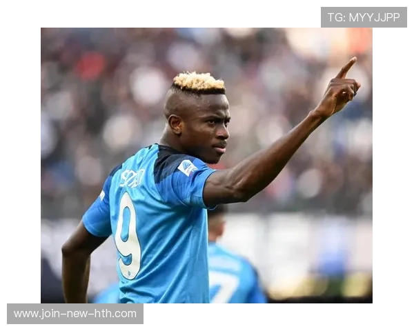 那不勒斯奥斯梅恩门前冷静停球后一脚破网：足球之美的象征