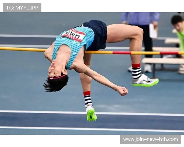 跳高冠军创造个人最好成绩，教练称训练见成效，跳高冠军比赛视频